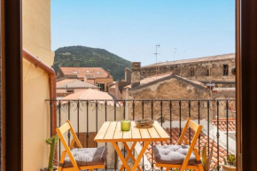 Stylish house in the historic town with the rooftop view Bosa